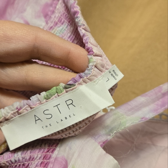 ASTR The Label size large Zirconia Tie Strap Tiered Dress - Picture 6 of 6